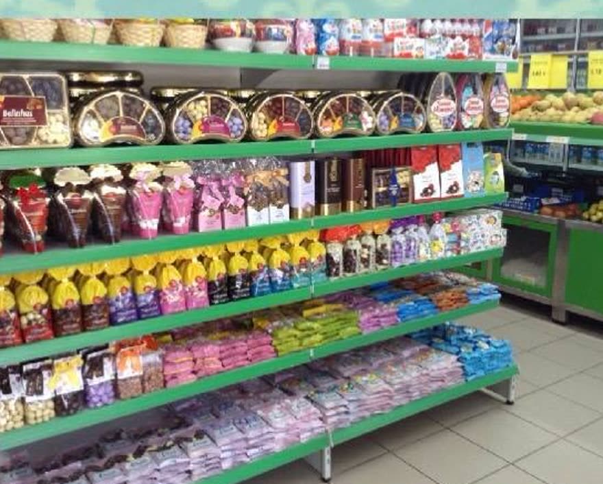 Produtos de Páscoa no Mercado da Forca